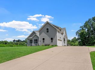 2755 Benton Ridge Rd, Palmyra, TN