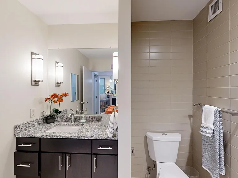 Innova Apartments — Photo 11