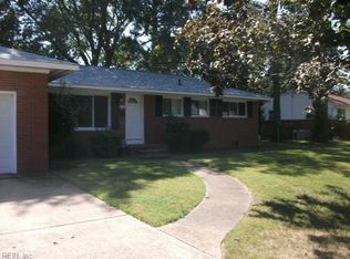 5769 Roper Dr, Norfolk, VA 23518