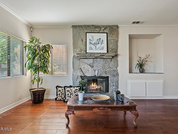 3rd image of 3918 Willow Creek Ln