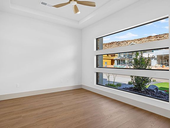 4th image of 477 E Weatherby Way