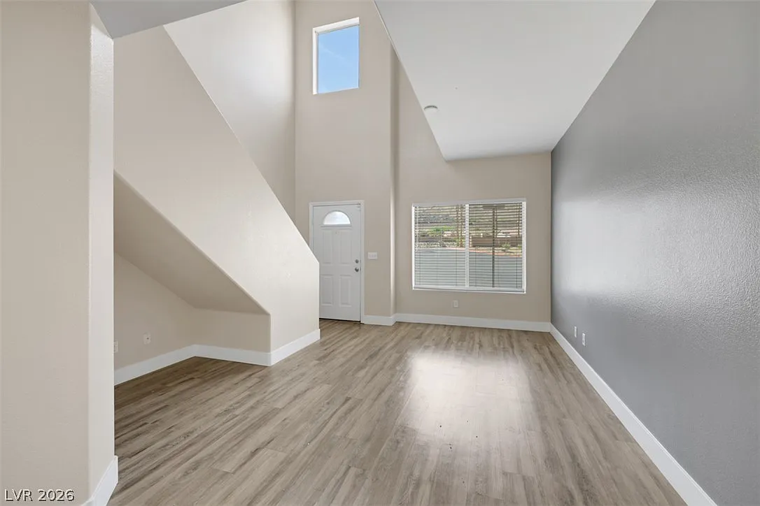 2 bed, 2.5 bath, 1267 sqft, $1,768 — Photo 3