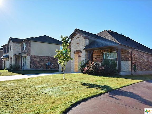 3rd image of 840 Olive Ln