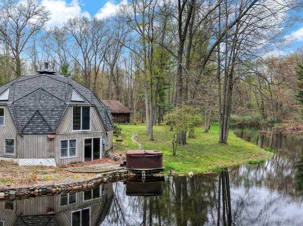 5576 S M 52, Stockbridge, MI 49285