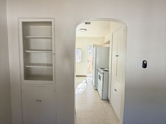 4th image of 645 N 5th Ave APT 2
