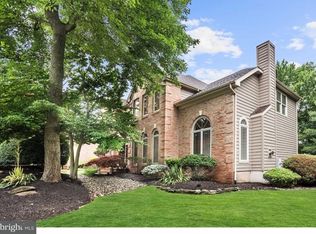 106 Mountainview Rd, Mount Laurel, NJ 08054