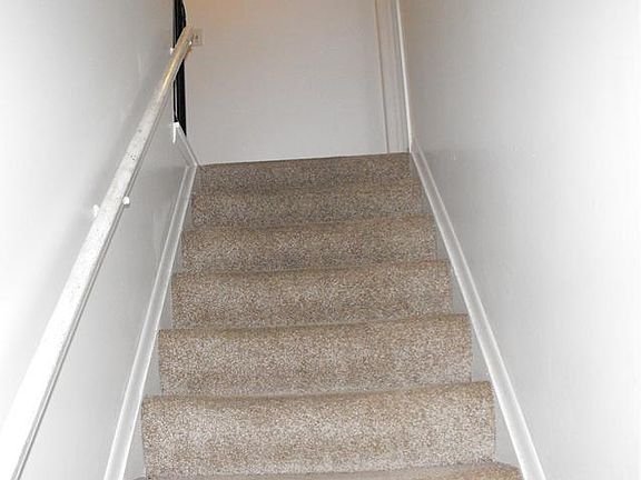 4th image of 203 Peppertree Ln Unit 203