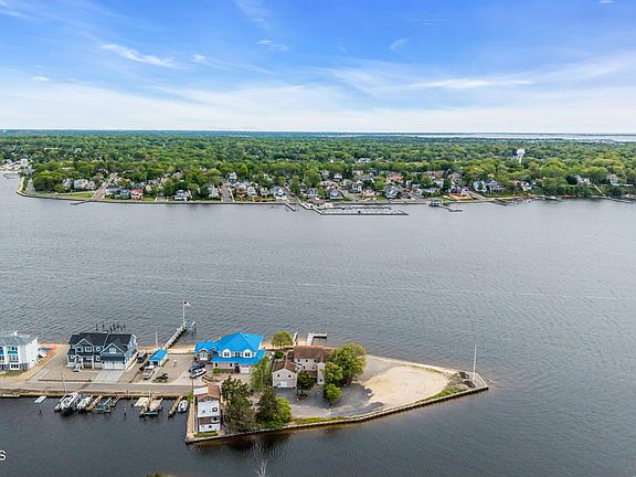 5th image of 119 Harbor Court