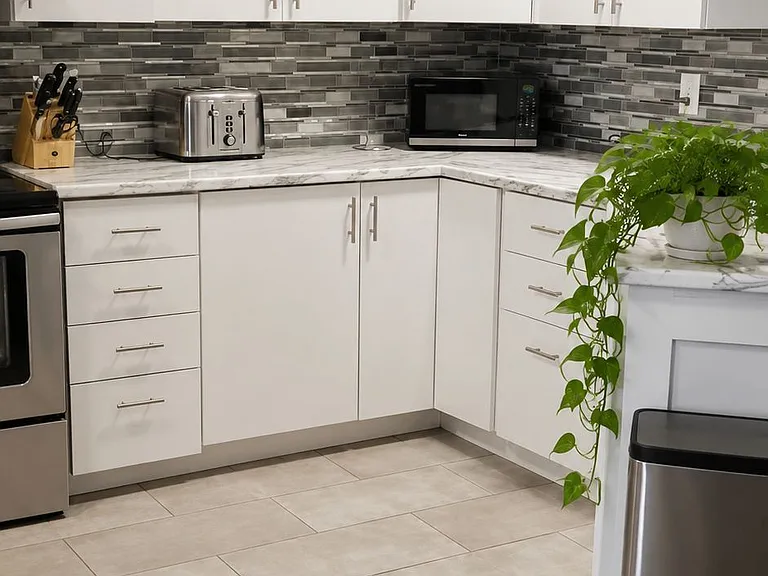 695 Richmond St #503 — Photo 3