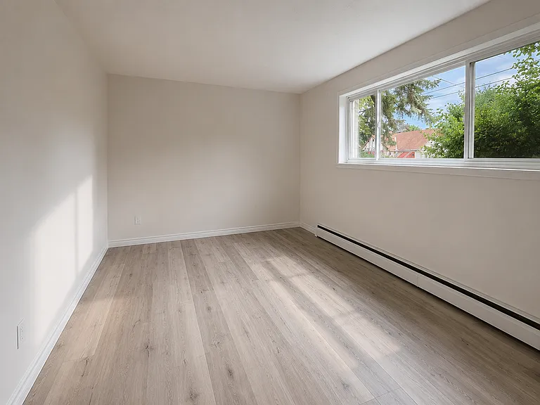 204 Melrose St #1 — Photo 5