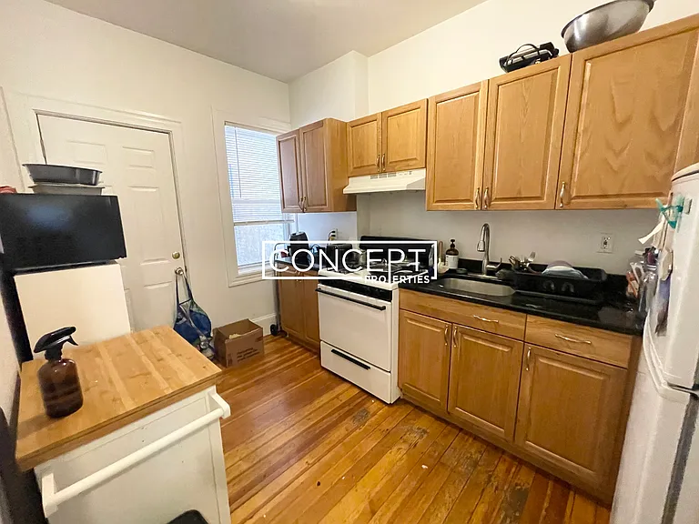 53 Joy St #4CP — Photo 7