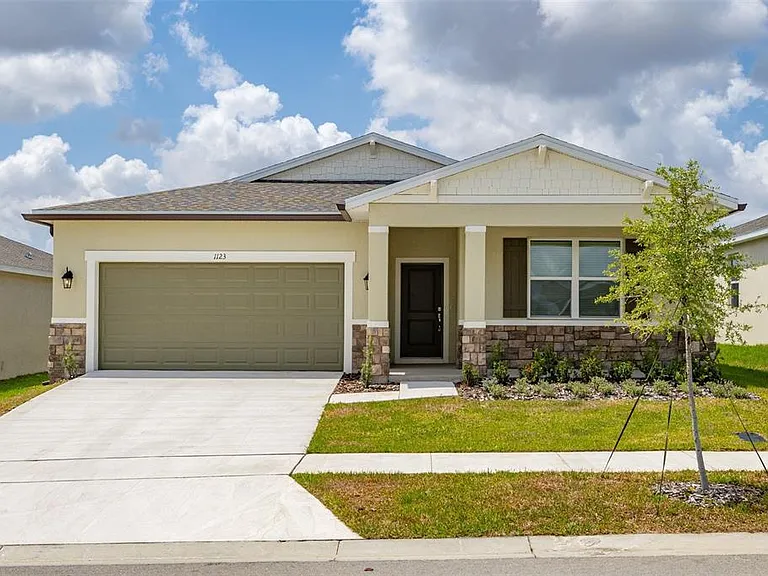 1123 Patriot Loop — Photo 1