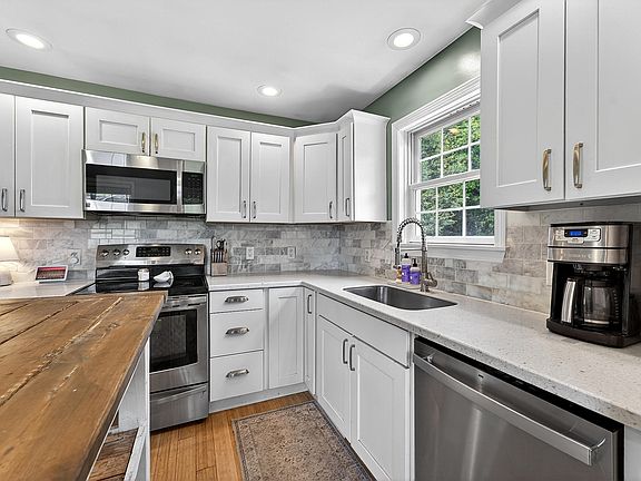 4th image of 13 Crabtree Drive