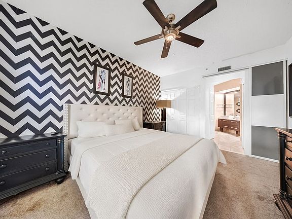 4th image of 3245 NE 184th St APT 13101