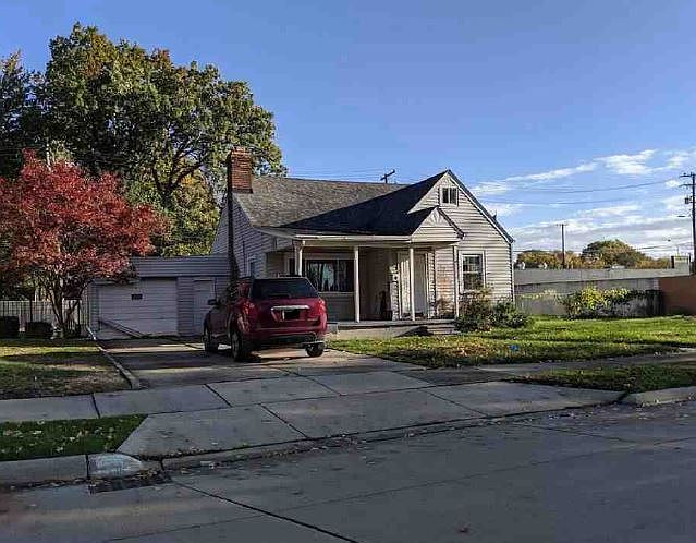 1st image of 20711 California St