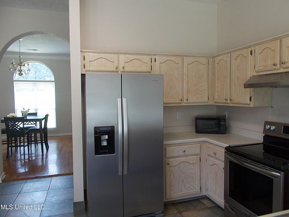 5th image of 5992 Roman Hill Dr