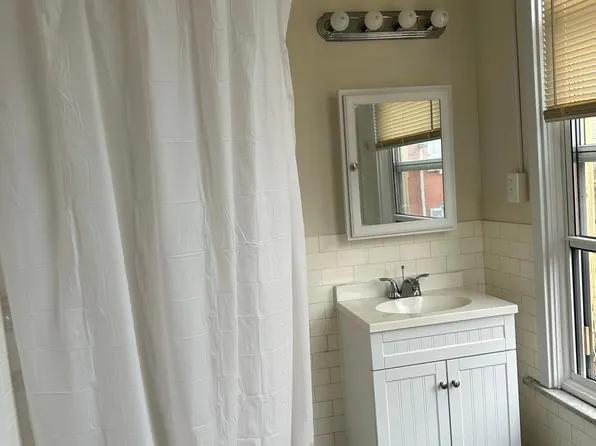 425 S 15th St APT 3R, Phila, PA 19146