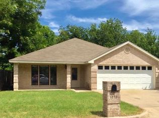 1255 W Shirley St, Stephenville, TX 76401