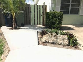 217 SW Indian Groves Dr, Stuart, FL 34994