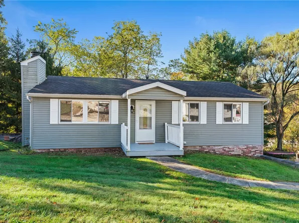 211 E White Oak St, Delmont, PA 15626