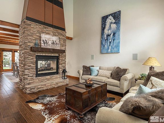 4th image of 1700 Buckthorn Ct