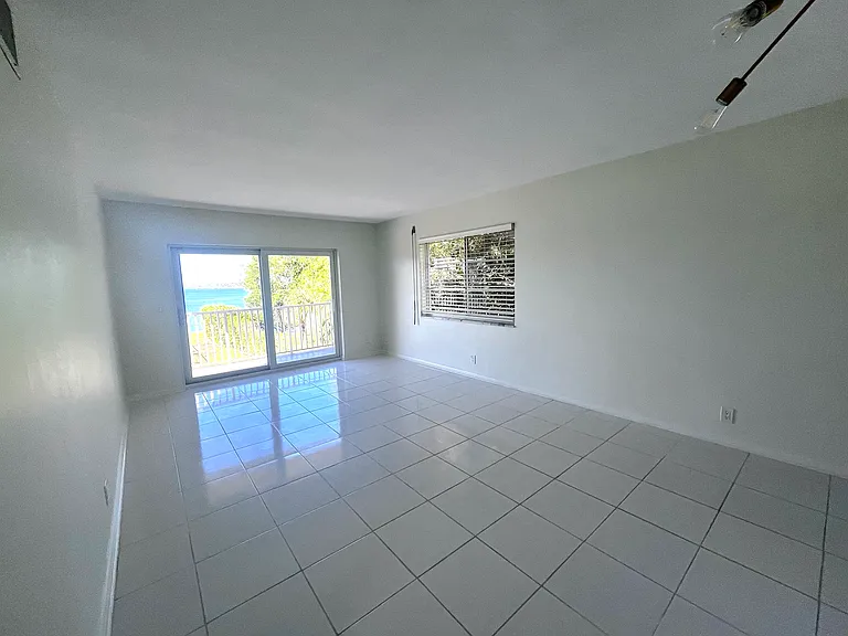 311 E Ocean Ave #301 — Photo 22