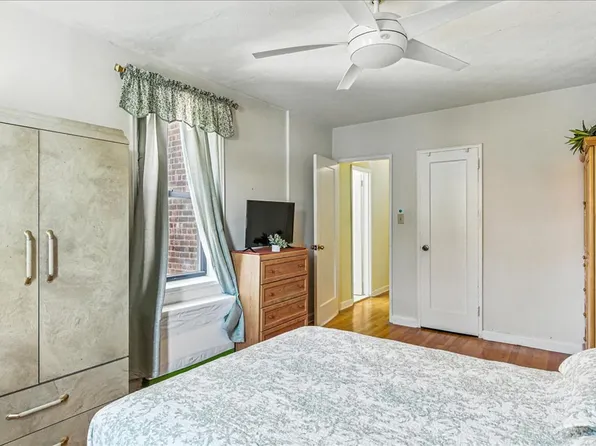 88-10 34th Avenue image 15 of 16