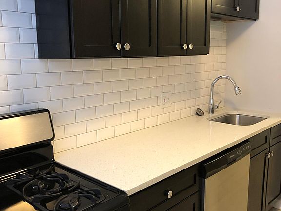 4th image of 837 W Sunnyside Ave APT 208