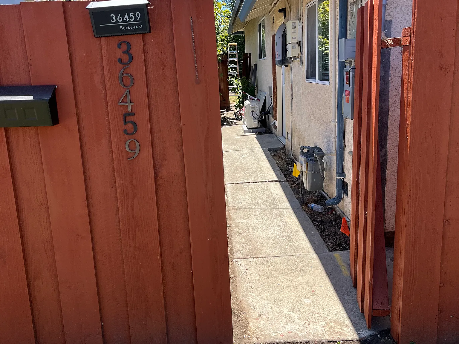 2 bed, 450 sqft, $2,695 — Photo 3