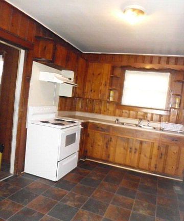 2nd image of 205 Workman St