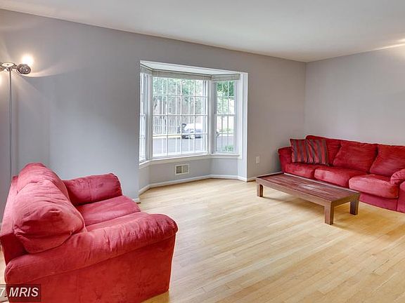 3rd image of 3209 White Flint Ct