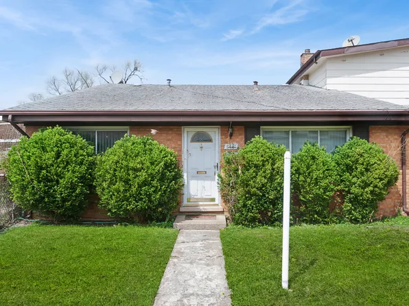 9481 Park Ln, Des Plaines, IL 60016