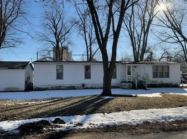 101 Oak St, Moweaqua, IL 62550