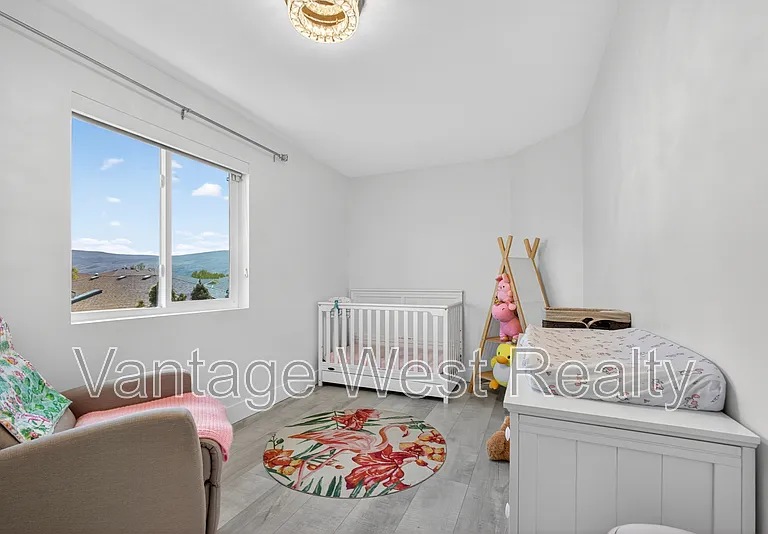 3859 Carrall Rd #1 — Photo 18