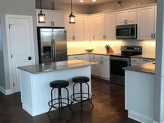 4th image of 125 Mountain Ln