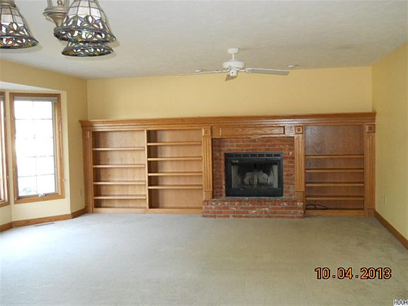 3rd image of 1002 Dundee Ct