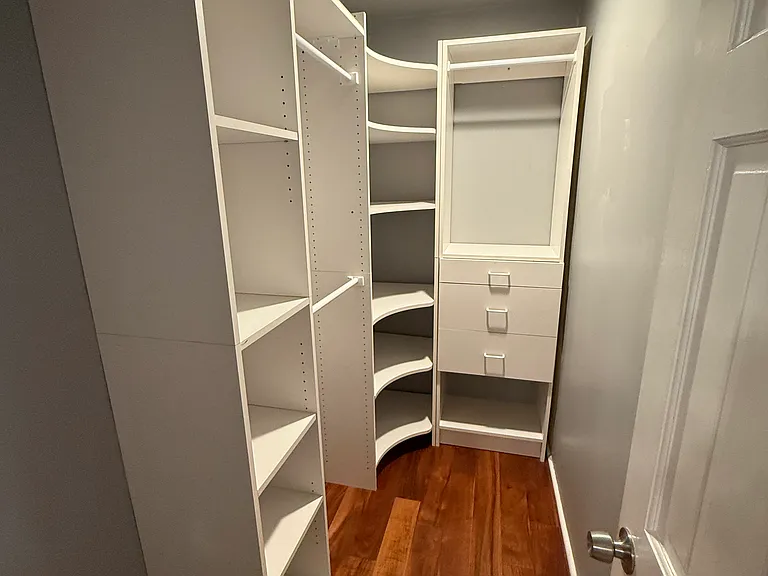 6108 Williams Rd — Photo 14