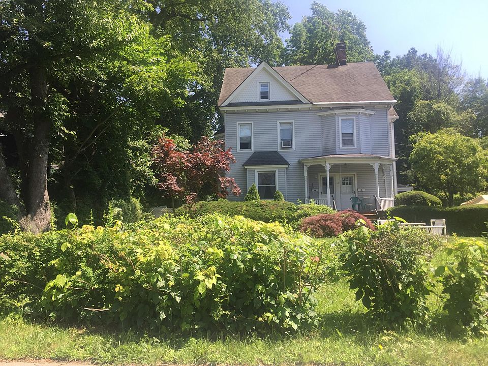 1st image of 12 Forest Ave