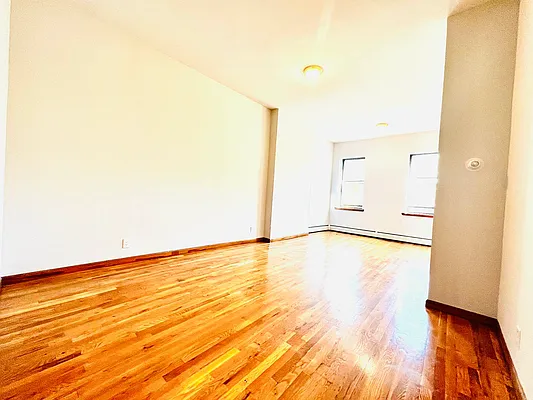 Rented by null | media 20