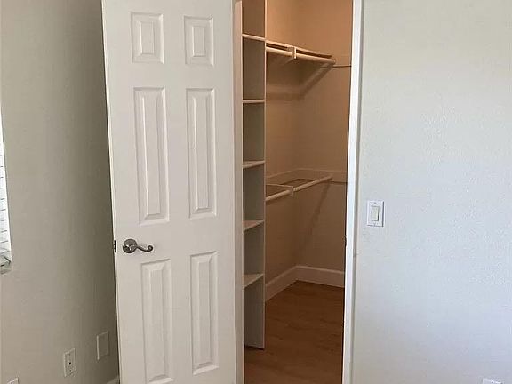 4th image of 224 Woodland Pkwy Unit 157