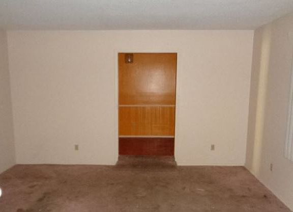 5th image of 2032 Spanish Oaks Dr