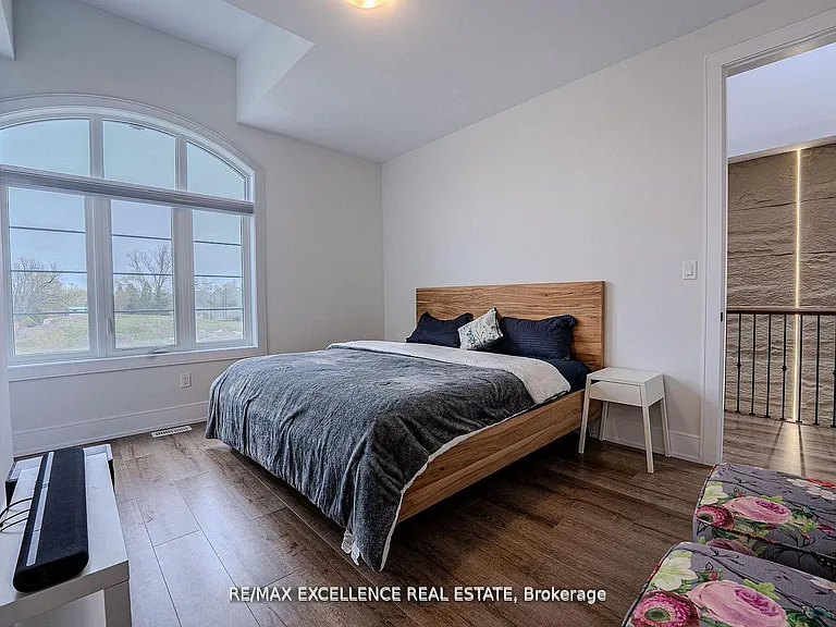 301 Somme St — Photo 25