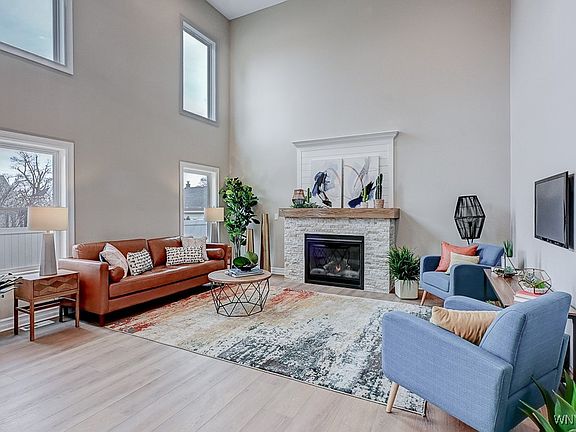 3rd image of 202 Rachel Vincent Way