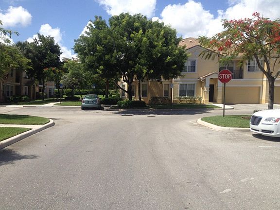 5th image of 605 Belmont Ln