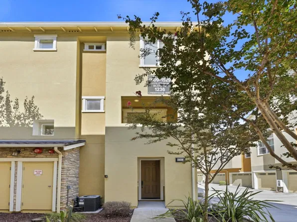 1513 Coyote Creek Way, Milpitas, CA 95035