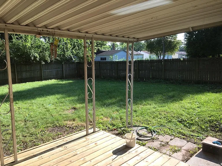 2403 Lawndale Dr — Photo 5
