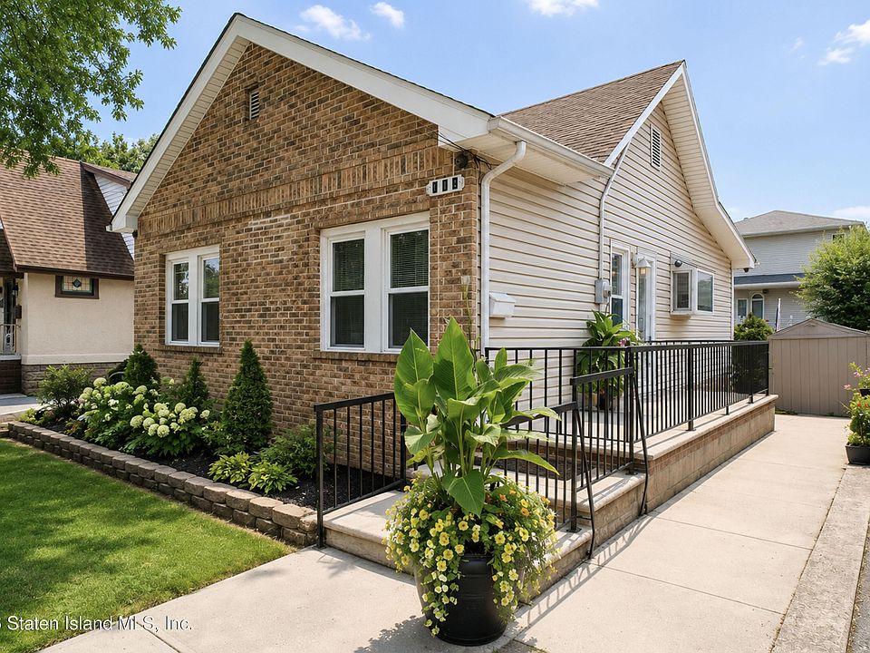 1st image of 116 Ridgewood Ave