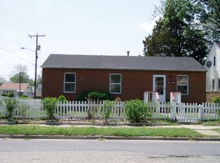 101 Poplar Ave, Newport News, VA 23607