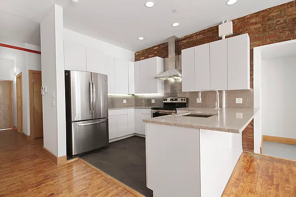 Rented by Corcoran | media 17