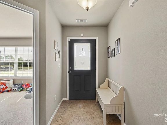 2nd image of 861 Meadowridge Ct